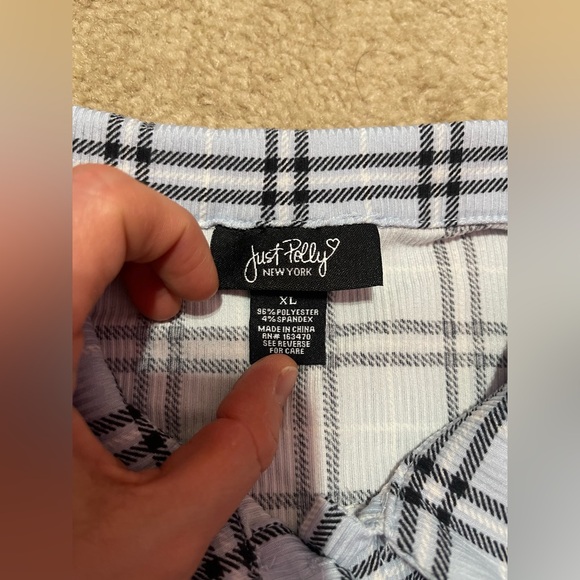 XL Just Polly button down crop top - Picture 4 of 5